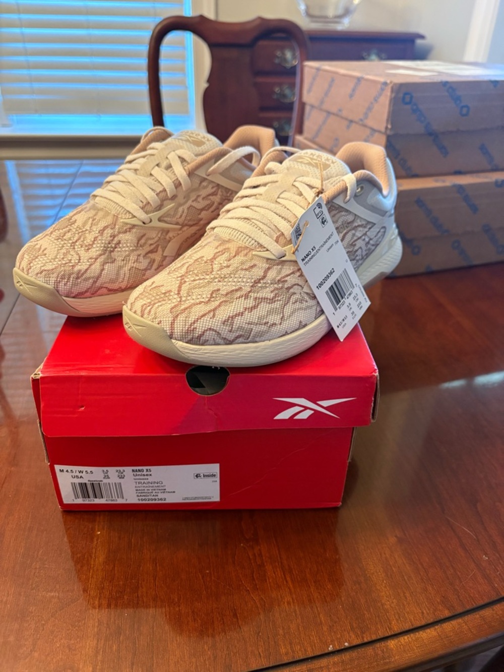 New with tags!! Reebok Unisex NANO X5 Training Sneaker - Picture 10 of 10